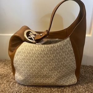 Michael Kors purse~ Hobo